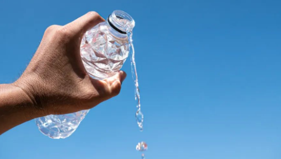 中国瓶装水简史｜千亿瓶装水①