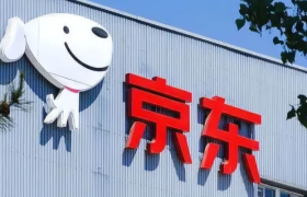 京东边“改”边“开”