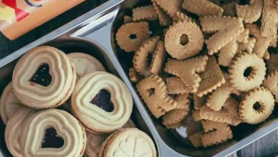 三只松鼠、来伊份、良品铺子财报PK，“卷”不出新故事？