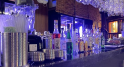 迷糊的小酒馆生意，什么时候能“清醒”？