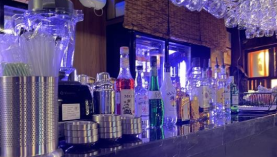 迷糊的小酒馆生意，什么时候能“清醒”？