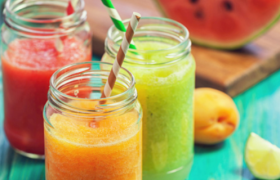 左手募资右手分红，蜜雪冰城从金主变劲敌