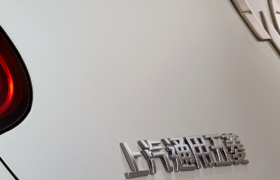 神车卖不动了，五菱汽车未来路在哪？