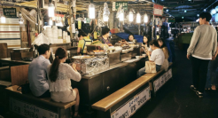 被集市收割、被买家嫌弃，“摆摊后浪”有点惨