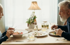 银发老人的吃饭蓝海：一个隐藏的赚钱赛道