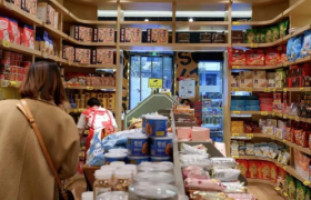 穷人想薅羊毛，而有人想薅穷人的羊毛