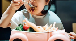 肯德基、西贝们，狂卷儿童餐