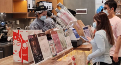 中国奶茶征服中东简史