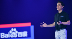 李彦宏豪掷10亿寻找下一独角兽，“百模大战”进入应用创新时代