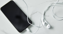 手机下沉市场潜力犹存，如何打动消费者？