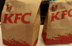 背靠美团、肯德基，年入超10亿元，“纸袋大王”即将上市