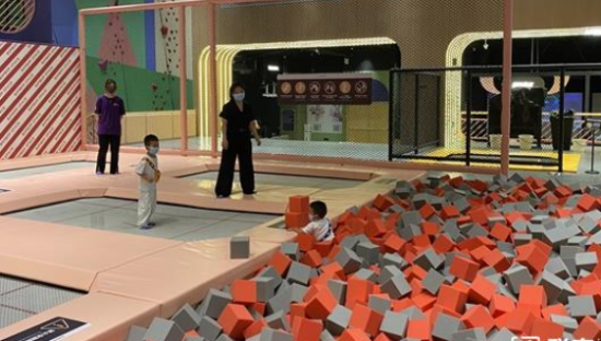 新一代儿童乐园，除了炫酷还剩什么？