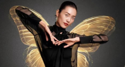 这对富豪兄弟，全靠“超模”续命