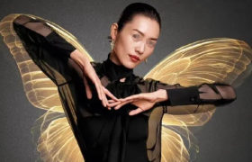 这对富豪兄弟，全靠“超模”续命