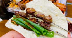 淄博靠的不是烧烤，是态度