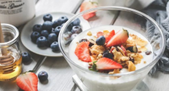 低温酸奶“踢翻”新茶饮