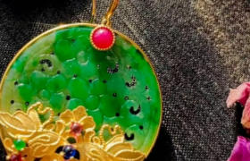 靠卖“石头”，这个男人冲上抖音带货榜一