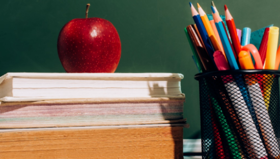 “10后”抢着买的限定笔，“90后”已经买不起