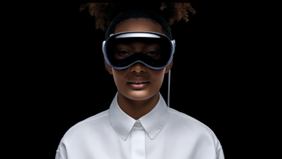 库克带张一鸣飞？