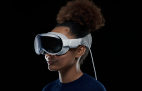 “苹果头显2万5还嫌贵？一个香奈儿垃圾袋都4万”