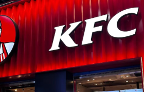 “大叔，你是不是在偷拍我”，肯德基你过分了！