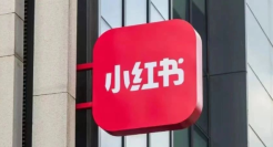 车企抢“翻”小红书？