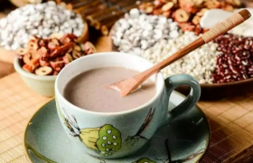 代餐持“棒”走天下