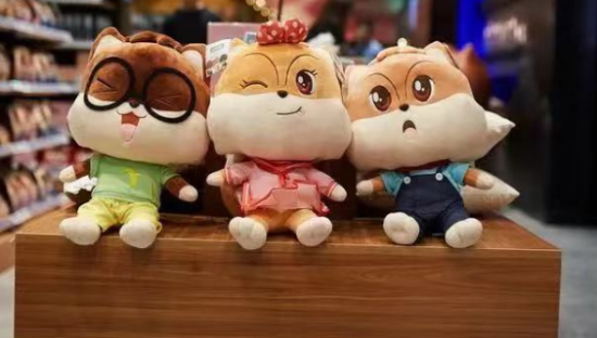 社区零食店，能让三只松鼠多赚一点吗？