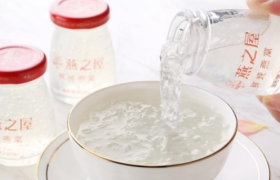 燕之屋四冲上市，“红海”无涯