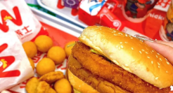 华莱士卖疯，每个“喷射战士”都有责任？