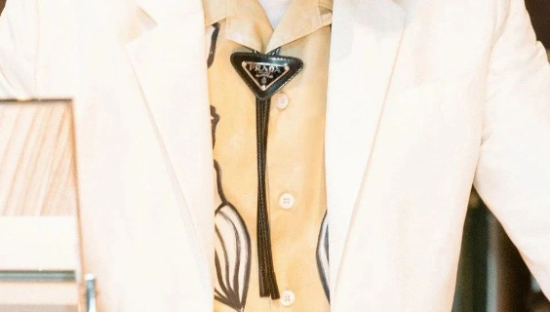 蔡徐坤的瓜还没结局，Prada已经快凉了