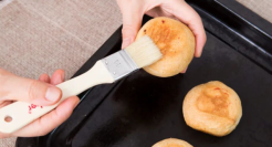 新中式烘焙大撤退，入局者打响“生死战”