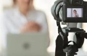 各大巨头纷纷布局直播赛道，本地生活直播到底应该怎么玩？