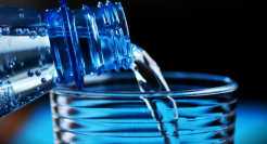 沉寂20多年的国产汽水，正在杀回市场