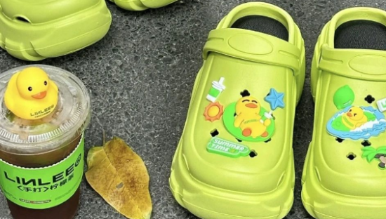 LINLEE洞洞鞋火了，炸出惊天“洞门”悬疑案