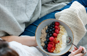 酸奶刺客，“刺伤 ”年轻人