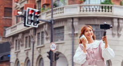 抖音、快手猛攻在线旅游，美团、携程如何见招拆招？