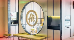 海底捞“晴了”