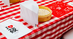 小朋友下场救西贝