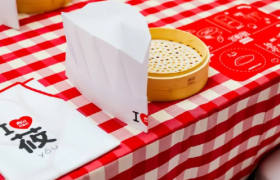 小朋友下场救西贝