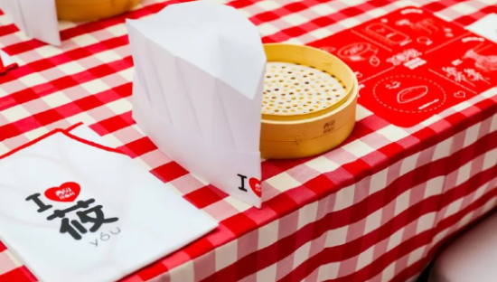 小朋友下场救西贝