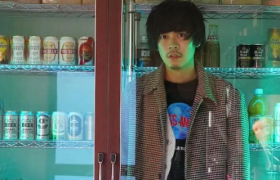 城市青年有多爱便利店，小镇青年就有多不屑