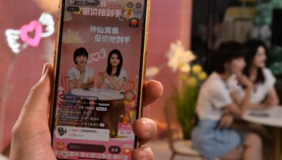 用户稳定增长，拆解美团立足于“吃”的刚需价值