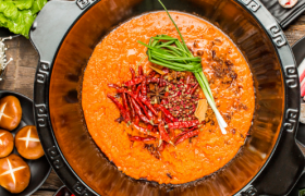 三年营收翻了3.4倍，怂火锅做对了什么？