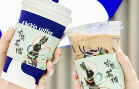 瑞幸戴上沉重的王冠