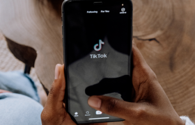 16亿人在用的TikTok，为什么超越不了10亿人用的抖音？