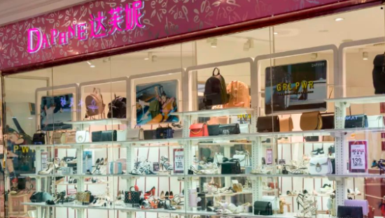 达芙妮们，都想成为南极电商