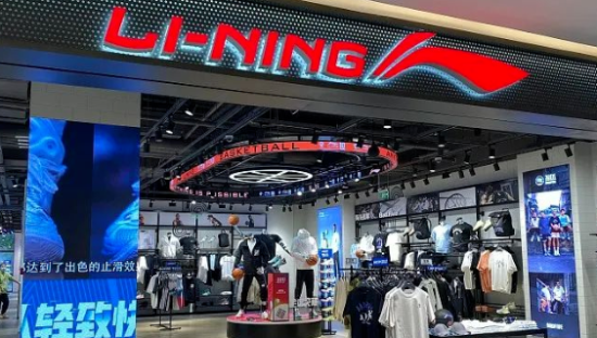 半年卖了140亿，恐怖的中国李宁！