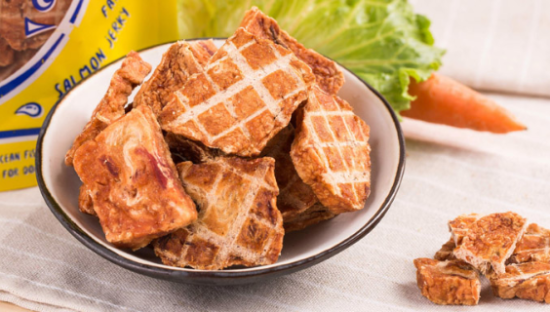 站在风口上的宠物食品市场，如何面对新挑战？