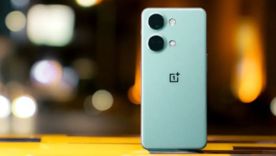 手机行业快亡了，小米一加还在打！